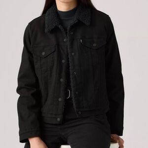 NWOT Levi's Black Sherpa Trucker Jacket for Women